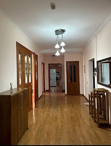 Долгосрочная аренда квартир: 4 комнаты, Собственник, Без подселения, С мебелью полностью at lalafo.kg — 1 Долгосрочная аренда квартир: 4 комнаты, Собственник, Без подселения, С мебелью полностью — 1