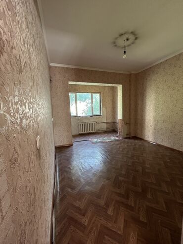 купить квартиру в бишкекке: 2 комнаты, 48 м², 105 серия, 4 этаж, Старый ремонт