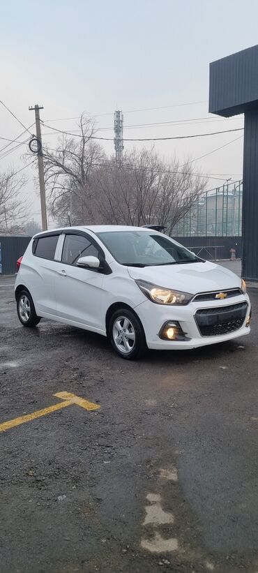 Chevrolet: Chevrolet Spark: 2016 г., 1 л, Автомат, Бензин, Хэтчбэк — 4