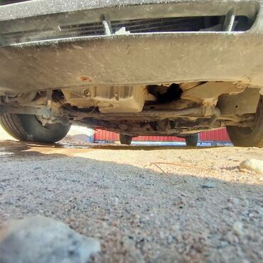 Volkswagen: Volkswagen Passat Variant: 2002 г., 2.3 л, Механика, Бензин, Универсал — 9