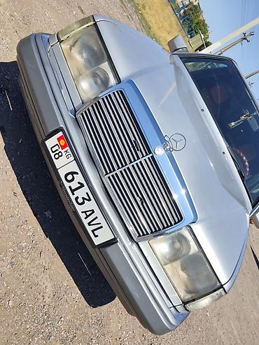e klass: Mercedes-Benz W124: 1992 г., 2 л, Механика, Газ, Седан — 4