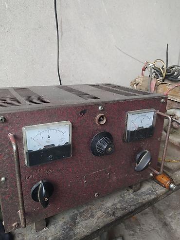 radiotexnika: Köhnə tip laboratoriya/ustaxana üçün tənzimlənən güc bloku (AC/DC — 1