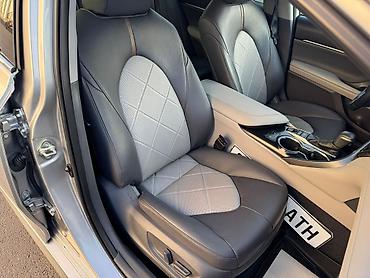 corolla 2004: Toyota Camry: 2019 г., 2.5 л, Автомат, Гибрид, Седан — 9
