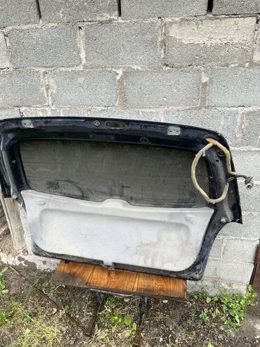 крыша багажника: Багажниктин капкагы Mazda, Оригинал