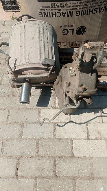 quyu qazan: Honda CR-V Ehtiyat hisseleri . Honda CRV Arxa mostu. Honda Crv Arxa — 4