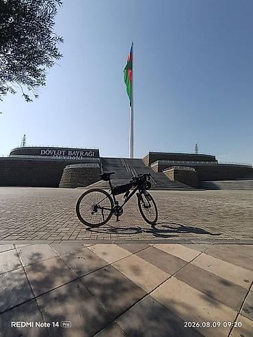 velosipet 28: Stark Gravel/şosse tipli velosiped – mat qara rəng, damalı (tan yan — 4