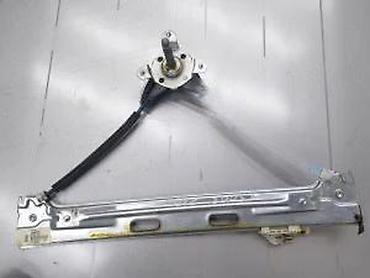 kamera za traktor: Fiat 500l podizac stakla zadnji desni rucni. Fiat 500l podizac stakla — 1