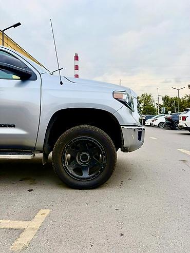 Toyota: Toyota Тундра: 2019 г., 4.6 л, Автомат, Бензин, Пикап at lalafo.kg — 3 Toyota: Toyota Тундра: 2019 г., 4.6 л, Автомат, Бензин, Пикап — 3