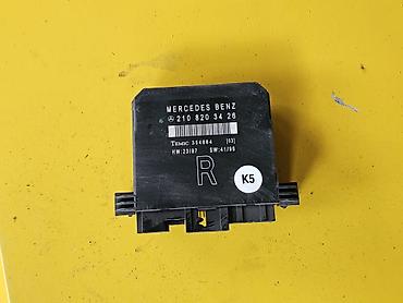 124 mers: Блок комфорт передней правой двери Mercedes-Benz W202 / W210 / W208 — 1