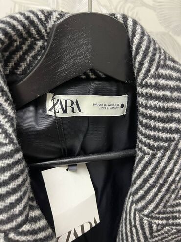 obem 5 l: Новое женское пальто ZARA оверсайз размер М-L качество 🔥, заказывала