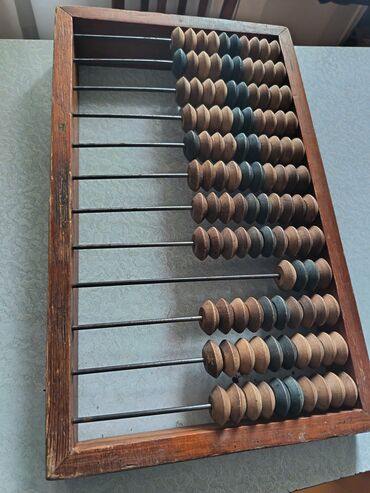 Digər əntiq əşyalar: QƏDİMİ ƏNTİQ SOVETDƏN QALMA TƏZƏ GÖZƏL BÖYÜK ÖLÇÜLÜ ŞTKA HESABLAYICI — 1