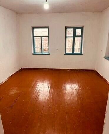 Долгосрочная аренда домов: 50 м², 3 комнаты, Утепленный, Бронированные двери, Парковка