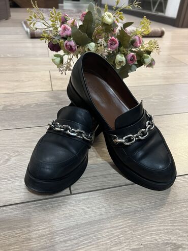 спартивная обувь: Туфли Basconi, 38, цвет - Черный