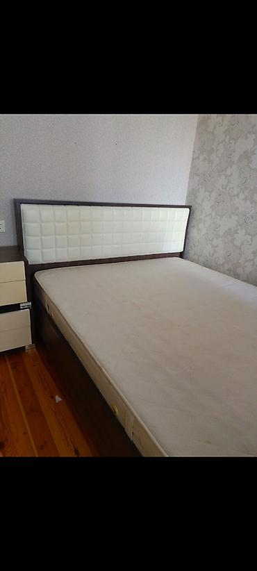 qoz: Yataq otağı üçün mebel dəsti Tərkibi: - 4 qapılı böyük şkaf: orta — 5