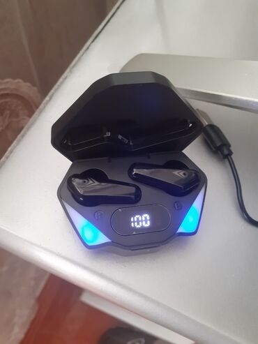 аккумулятор bluetooth: X15 Gaming qulaqcıq Yenidir işlenmeyib Gencededir