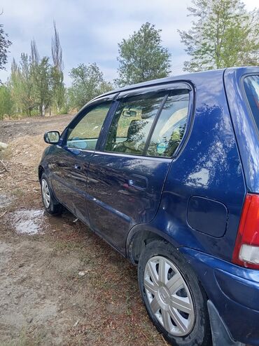 катафот хонда стрим: Honda Logo, 5‑дверный хэтчбек, синий цвет. Основные особенности: -