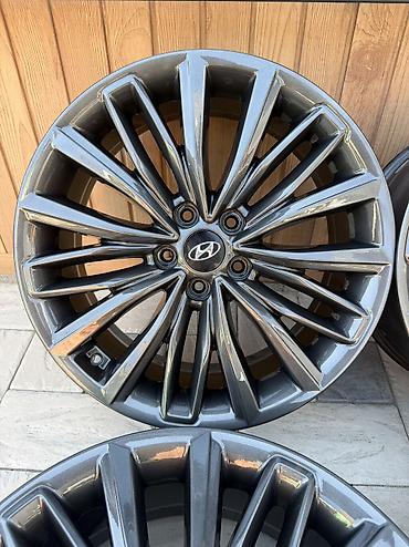 диски аполлоны: Литые Диски R 19 Hyundai, Комплект, отверстий - 5, Б/у — 2