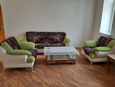 Uzunmüddətli kirayə mənzillər: Sahil işəri şəhər metrosunun yaxınlığında(Torqovuda) 4 mertebəli — 13