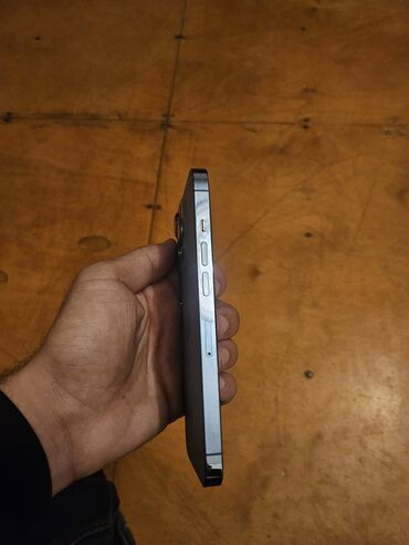 Apple iPhone: IPhone 13 Pro, 128 GB, Graphite, Face ID — 6