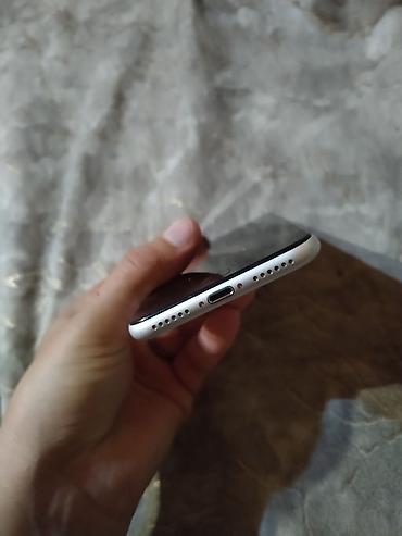 apple iphone se 2022: IPhone SE 2020, 64 GB, Ağ, Barmaq izi — 9