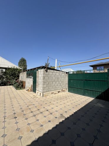 Продажа домов: Дом, 117 м², 4 комнаты, Собственник, Косметический ремонт at lalafo.kg — 3 Продажа домов: Дом, 117 м², 4 комнаты, Собственник, Косметический ремонт — 3