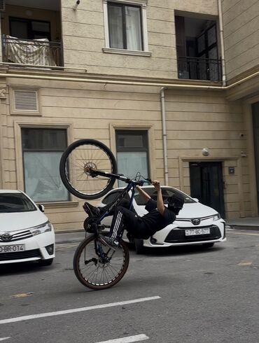 Şəhər velosipedləri: Velosibed crolan 859 dur demeli detallar aşağda Rul qanke Vıns -da lalafo.az — 6 Şəhər velosipedləri: Velosibed crolan 859 dur demeli detallar aşağda Rul qanke Vıns — 6