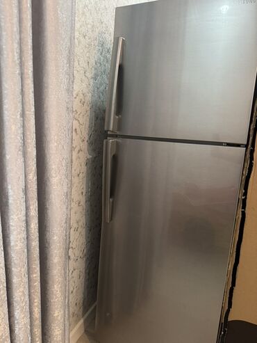 Samsung iki qapılı soyuducu - Rəng: paslanmayan polad (inox) - Üst