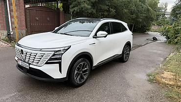 чуй: Changan CS75 Plus: 2025 г., 1.3 л, Автомат, Бензин, Кроссовер — 2
