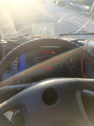 Mercedes-Benz: Mercedes-Benz : 2002 г., 6.4 л, Механика, Дизель, Фургон — 7