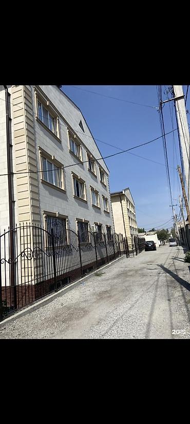 запад: 27 м², С мебелью полностью — 9