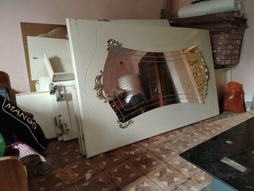 şeki paxlavası: İşlənmiş, Kupe, 2 qapılı Düz dolab, Qarderob, paltar dolabı