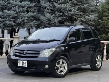 авариний машина: Toyota ist: 2004 г., 1.5 л, Автомат, Бензин, Седан