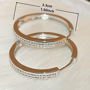 Minđuše: 800 din par — 10