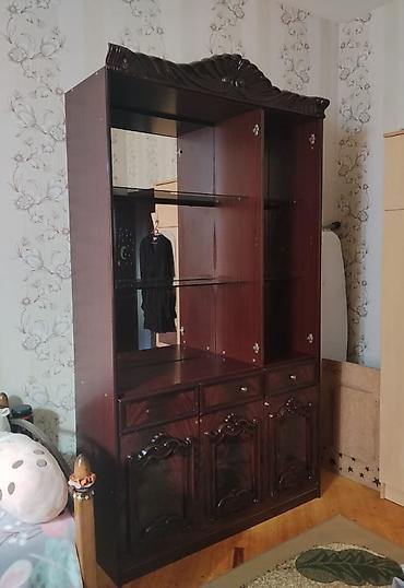Ofis mebeli: 3 ədəd mebel birlikdə satılır. - Yazı/kompüter masası üstü dolablı — 5