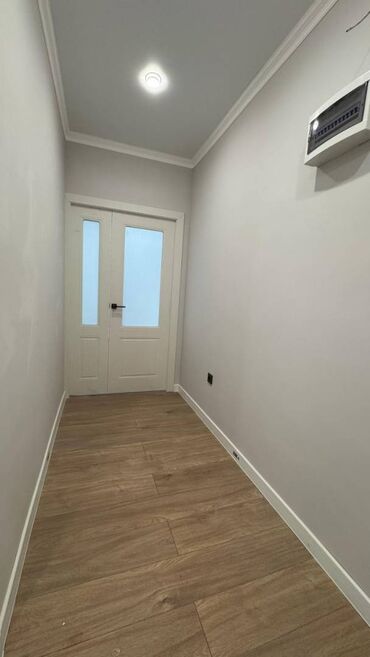 ош базар квартира керек: 1 комната, 45 м², Элитка, 3 этаж, Евроремонт