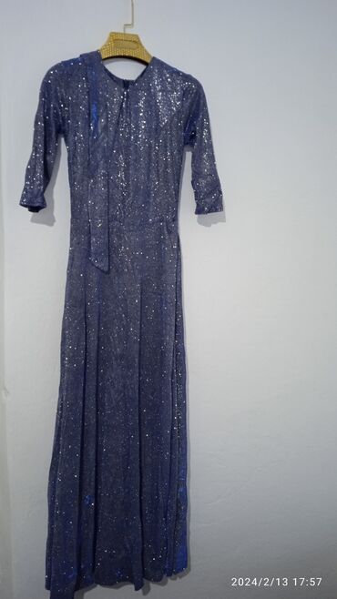 мини платья: Вечернее платье