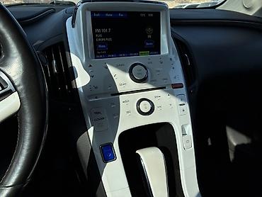 Chevrolet: Chevrolet Volt: 2013 г., 1.4 л, Вариатор, Гибрид, Седан — 13