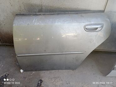 багажник прадо: Задняя левая дверь Subaru Б/у, цвет - Серый,Оригинал