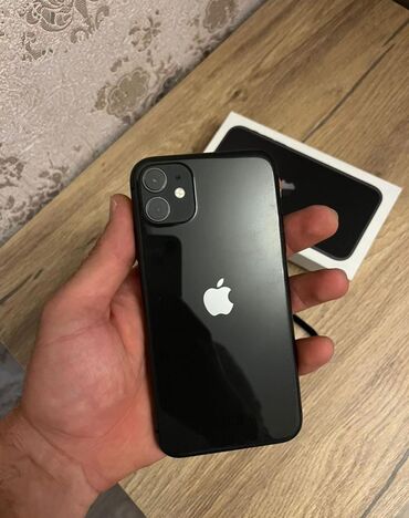 Mobil telefonlar: IPhone 11, 64 GB