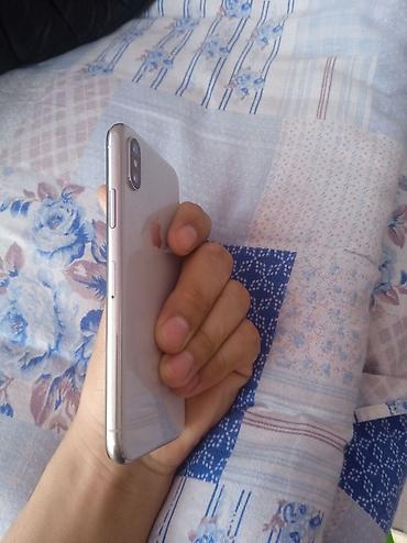 Apple iPhone: IPhone X, Серебристый — 7