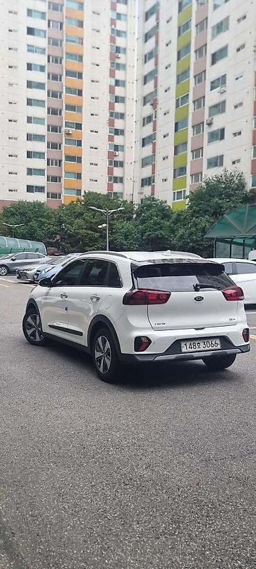 kia niro 2022: Kia Niro: 2021 г., Гибрид, Кроссовер — 5