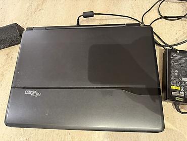fujitsu notebook: Fujitsu Siemens noutbuk + orijinal enerji adapteri Xüsusiyyətlər: - — 1