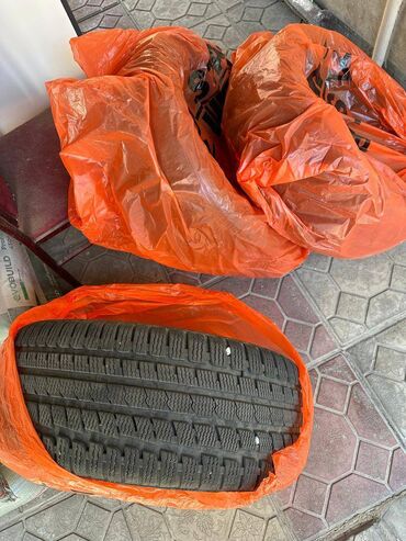 шины r14c: Идеальное состояние 
Размер на фото 
0555)45)72)72