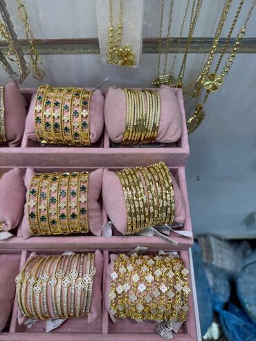 Toy paltarları və aksesuarları: Bilərzik, Sarı qızıl, Ödənişli çatdırılma, Rayonlara çatdırılma
