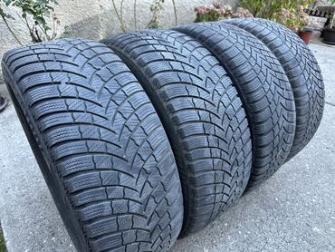 Gume i felne: Na prodaju polovne zimske gume Bridgestone
Dimenzije: 205/55 na lalafo.rs — 2 Gume i felne: Na prodaju polovne zimske gume Bridgestone
Dimenzije: 205/55 — 2