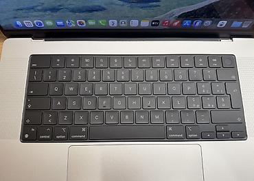 apple iphone 13: MacBook Pro 16 M1 Max 64GB RAM 1TB SSD SILVER серебряный идеальное — 4