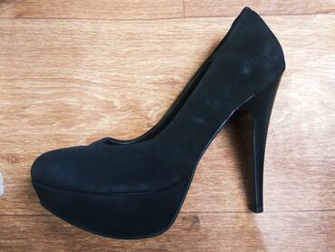 женские туфли со шнурками: Туфли 37, цвет - Черный