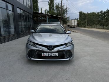 Toyota Camry: 2017 г., 2.5 л, Вариатор, Гибрид, Седан