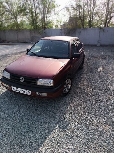 volkswagen vento 1993: Volkswagen Vento: 1993 г., 1.8 л, Автомат, Бензин, Седан