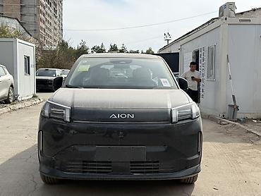 GAC: AION — электрический кроссовер Основные особенности: - Полностью — 2